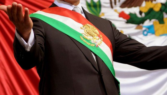 AMLO estrenará Banda Presidencial Fernanda Familiar