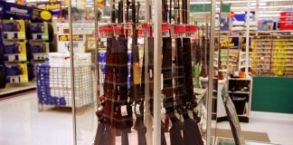 Walmart dejará de vender municiones de armas cortas tras tiroteo en uno de sus establecimientos