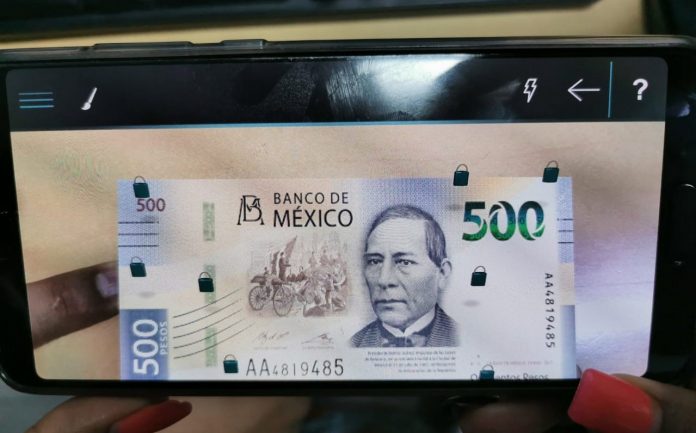 Recientemente la app recibió la actualización para ser compatible con la nueva familia de billetes. (Montserrat Tula) Foto: Milenio Recientemente la app recibió la actualización para ser compatible con la nueva familia de billetes. (Montserrat Tula) Foto: Milenio