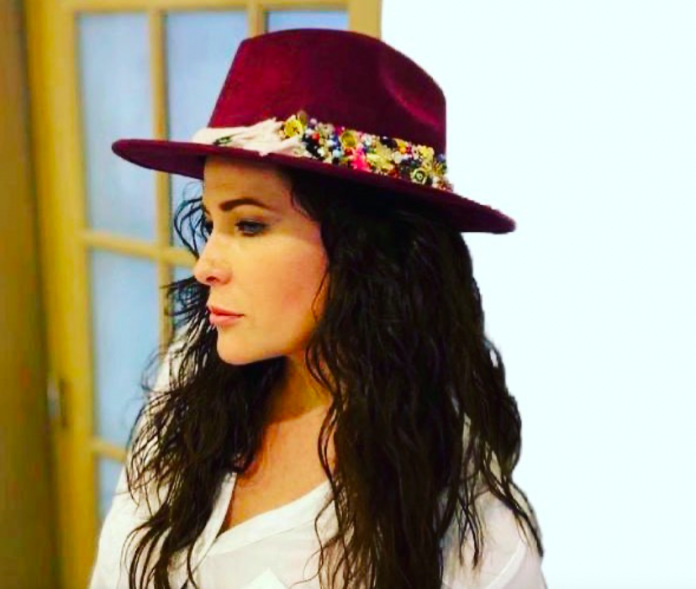 Arleth Terán detalla la muerte sorpresiva de su padre | Fernanda Familiar