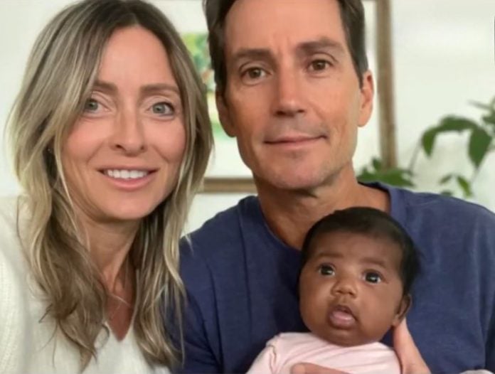 Pareja demanda a clínica de fertilidad Pareja demanda a clínica de fertilidad