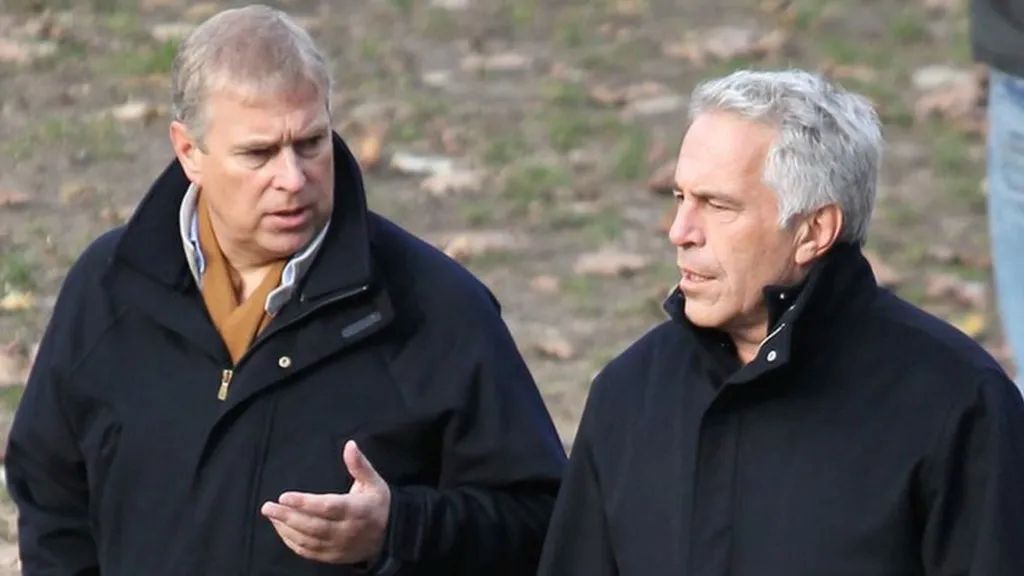 Arrestan al príncipe Andrés por sus vínculos con Jeffrey Epstein