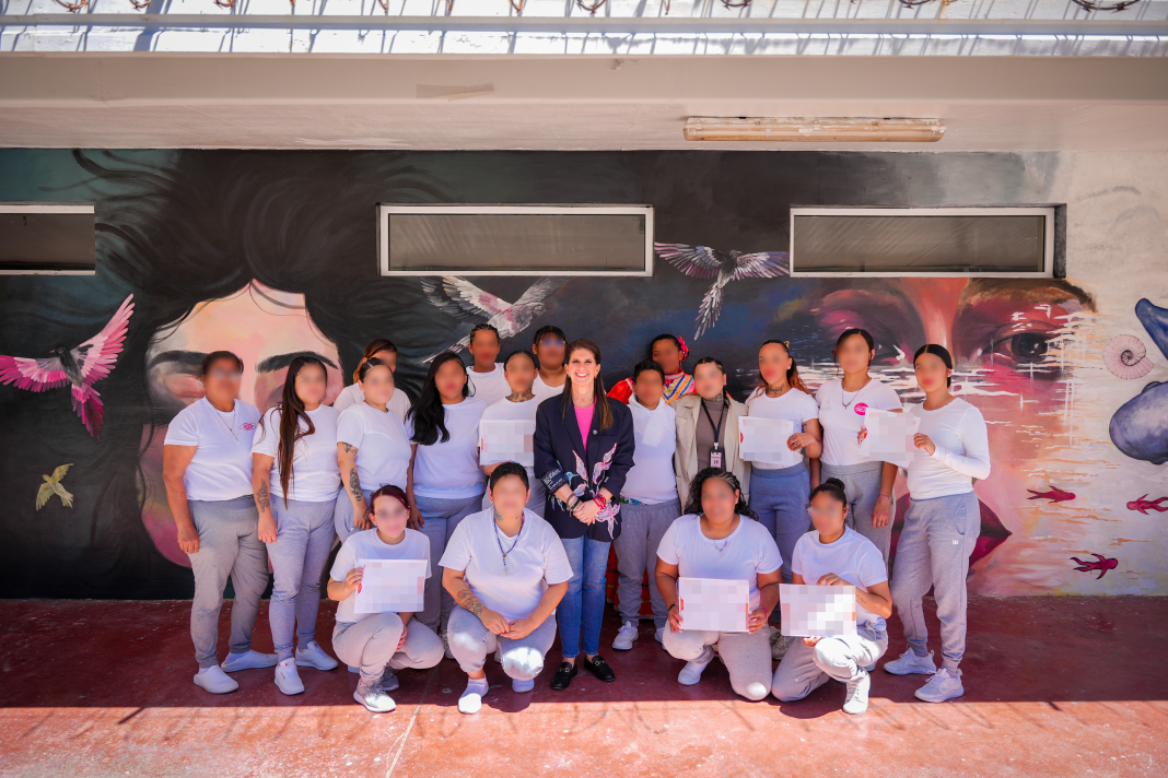 Arte acerca igualdad e inclusión a centro de reinserción social femenil