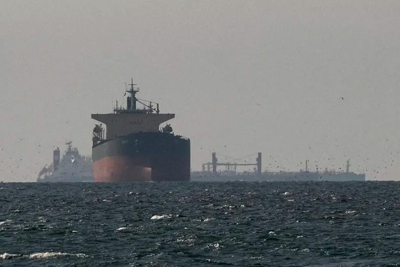 Irán declara “totalmente abierto” el Estrecho de Ormuz tras alto al fuego entre Israel y Líbano