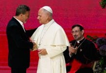 El gran discurso de Antonio Banderas frente al Papa León XIV El gran discurso de Antonio Banderas frente al Papa León XIV