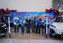 Changan entrega cinco unidades Deepal S07 valoradas en 799,000 MXN cada una