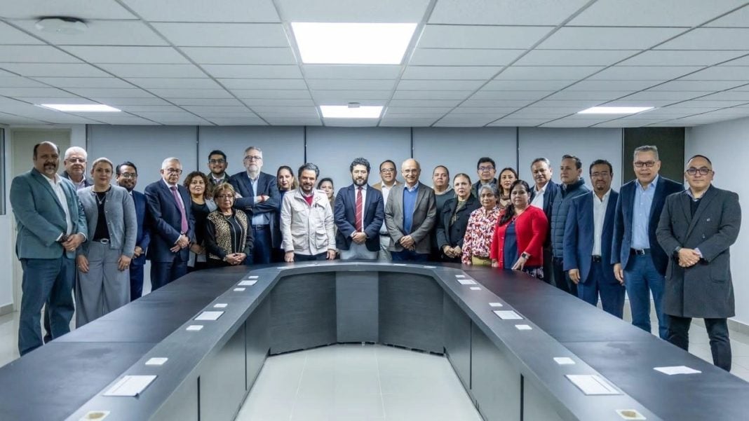 El IMSS elevó a 8% su propuesta salarial: 4% directo al sueldo y 4% en ayuda de renta.