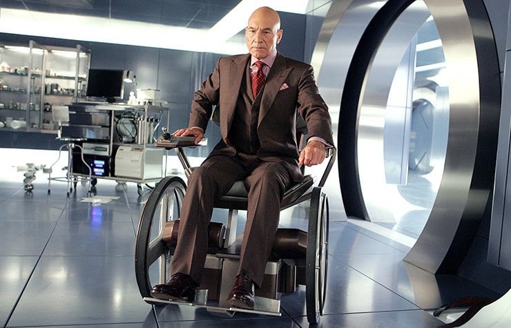 Patrick Stewart, actor británico reconocido por interpretar al profesor X y al capitán Jean-Luc Picard.