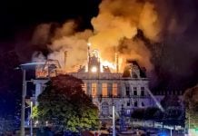 Francia impone toques de queda tras protestas y disturbios.